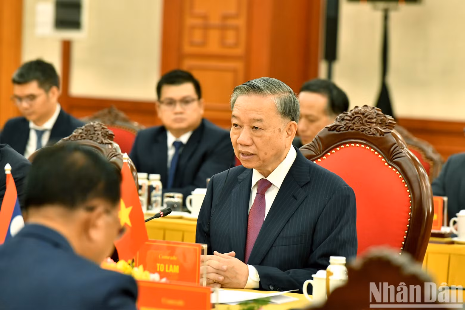 Party General Secretary and State President To Lam delivers remarks at the talks with his Lao counterpart Thongloun Sisoulith.