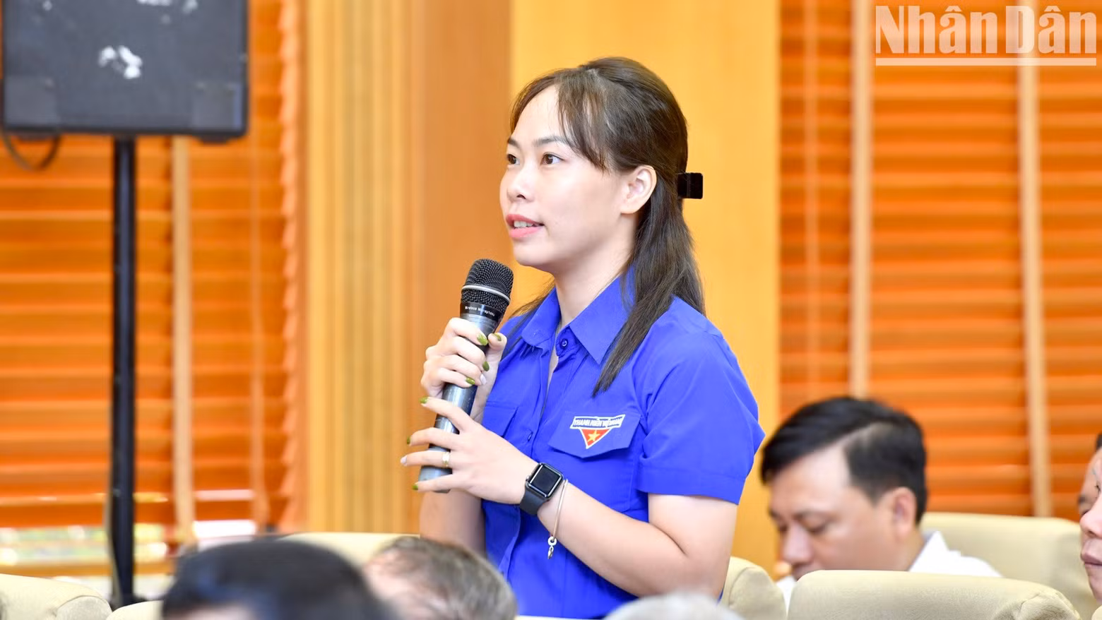 [In Pictures] Party General Secretary Nguyen Phu Trong meets voters in Hanoi ảnh 11