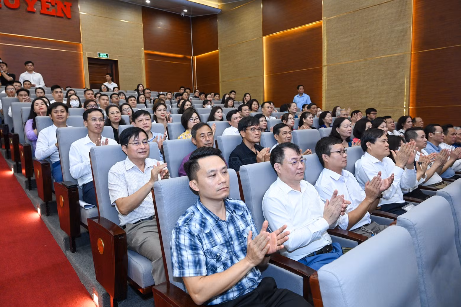Ngo Quyen District’s voters attend the meeting. Ngo Quyen District’s voters attend the meeting.