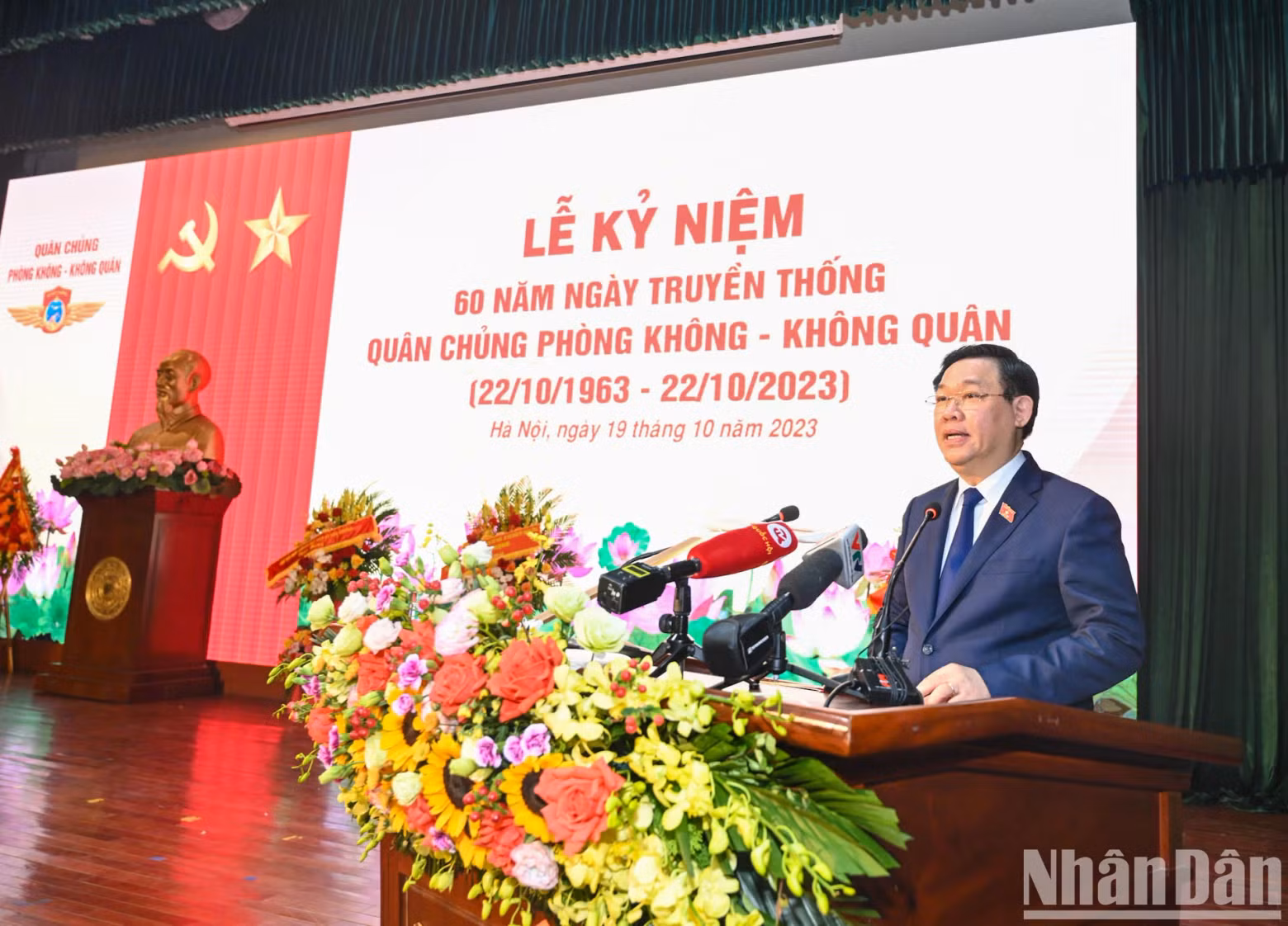 National Assembly (NA) Chairman Vuong Dinh Hue speaks at the event. (Photo: NDO)