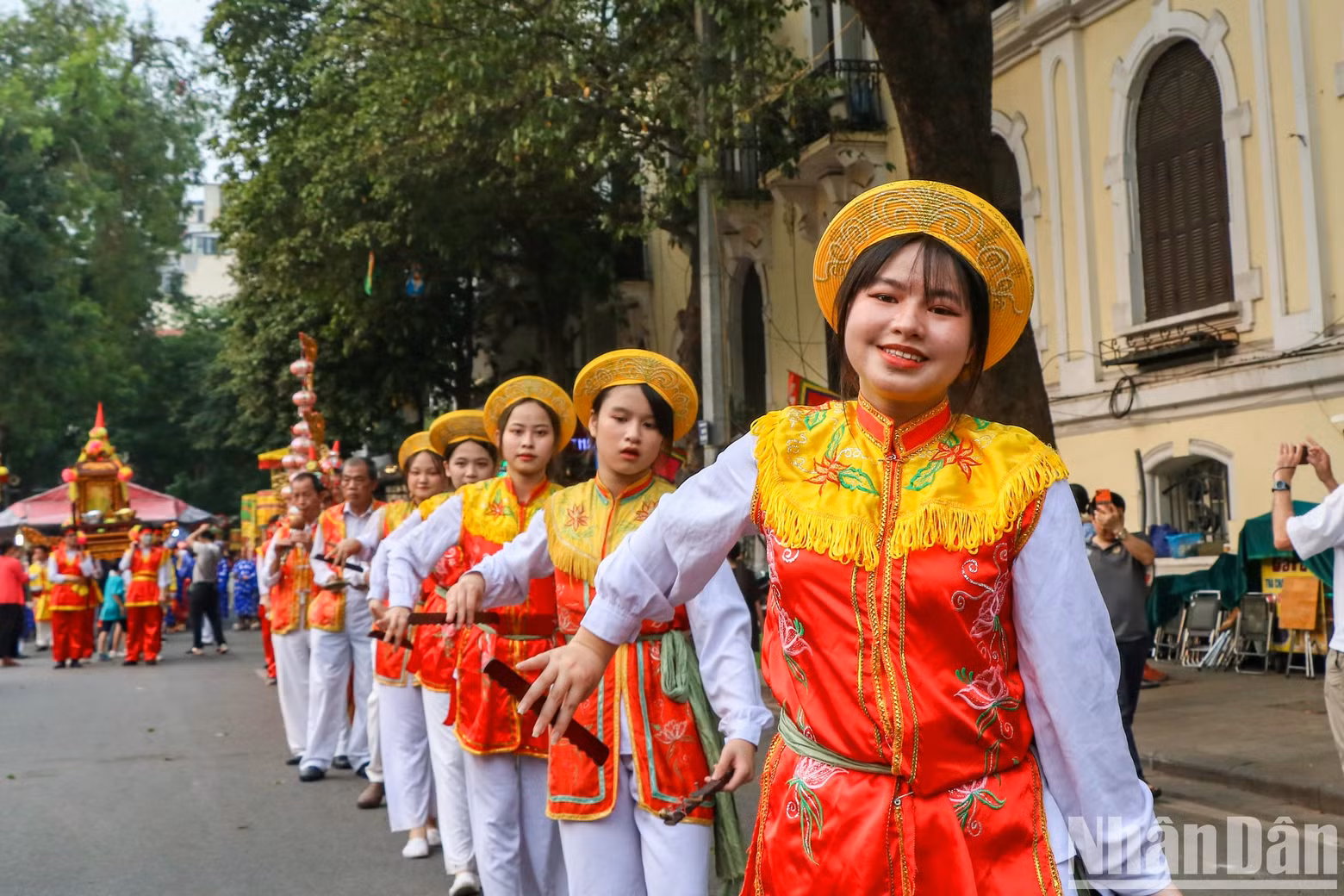 Young people participate in the festival with the aspiration of preserving the inherent cultural values and traditional crafts.