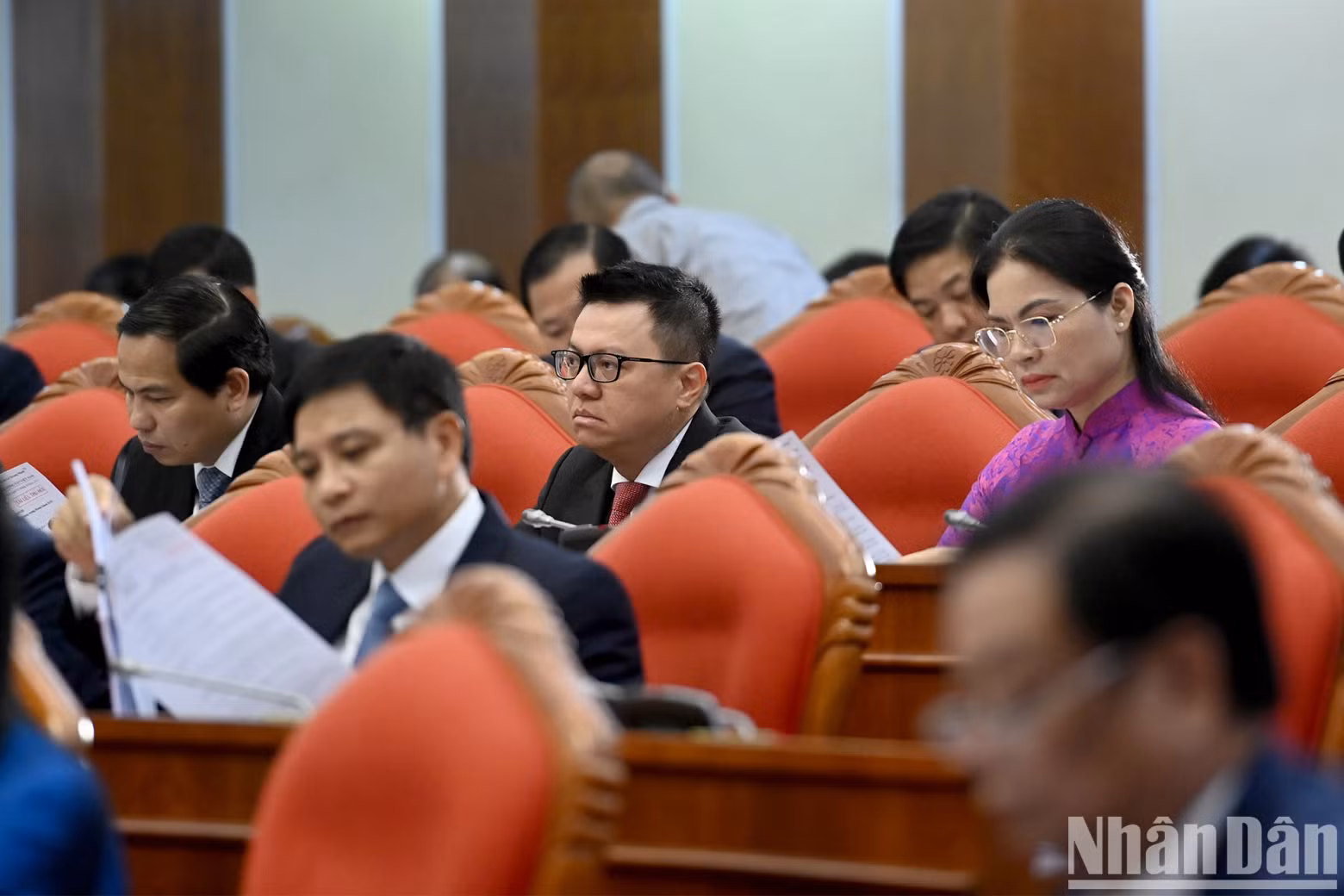 The delegates attend the plenum. The delegates attend the plenum.