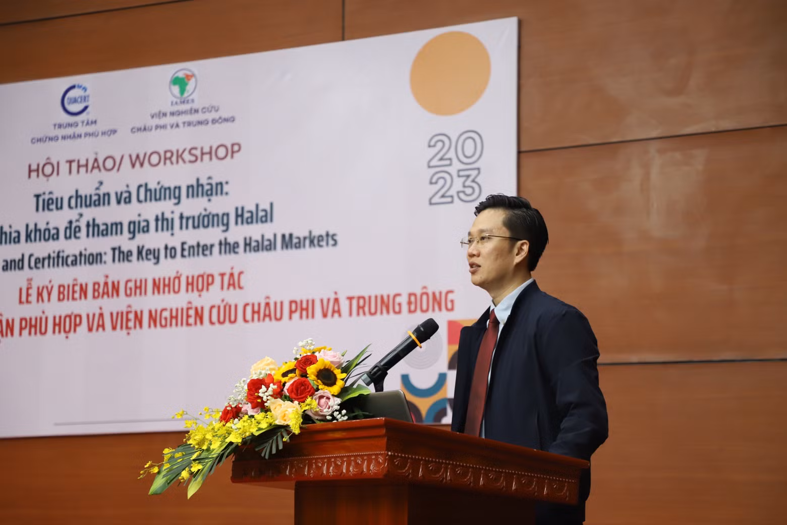 Acting Director General of the STAMEQ Ha Minh Hiep speaks at the workshop. (Photo: the organisers)