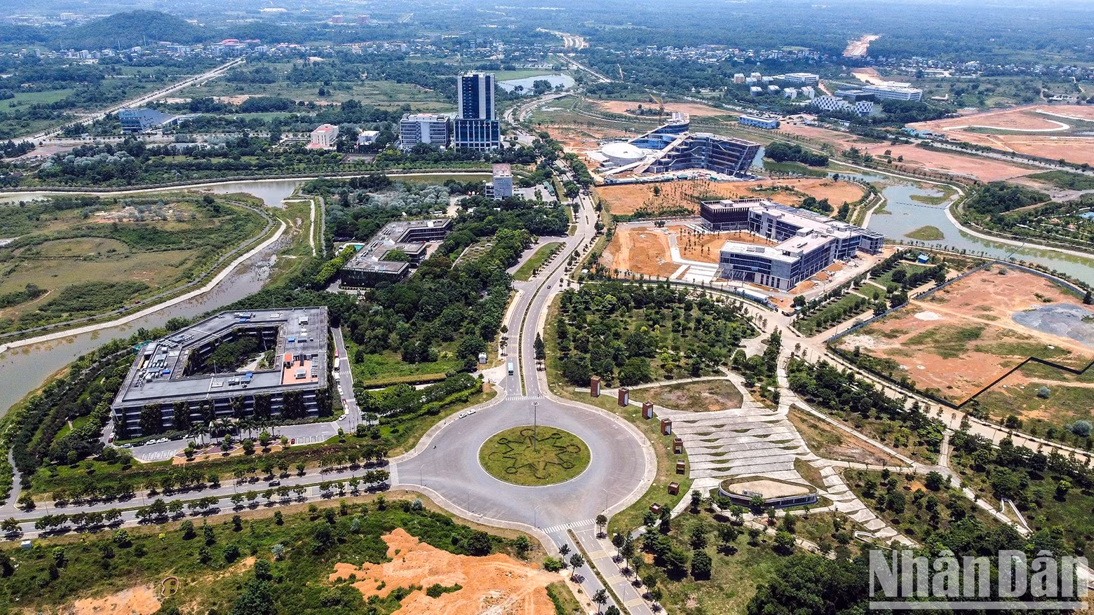 In Pictures: Outstanding projects in Hanoi after 15 years of administrative boundary expansion ảnh 11