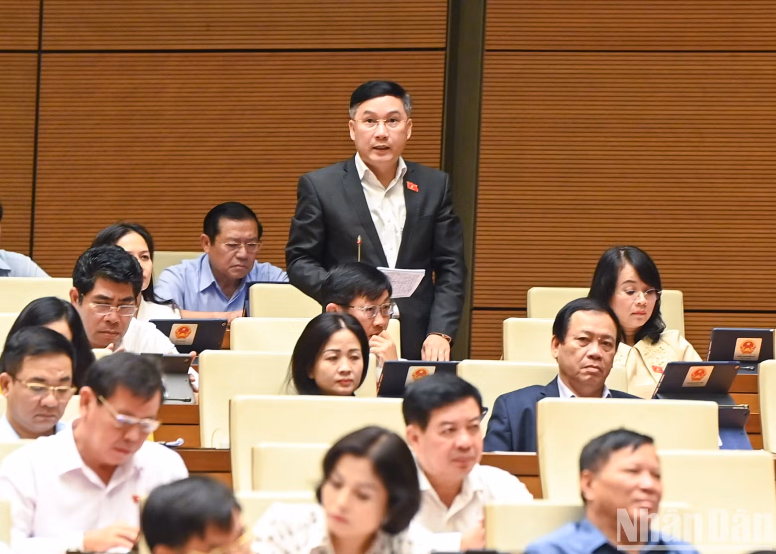 At the Q&amp;A session on November 6 (Photo: NDO)