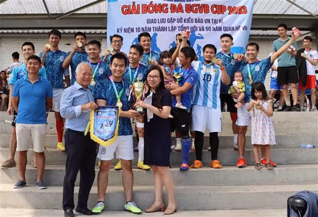 Xay Dung FC won the cup. (Photo: VNA)