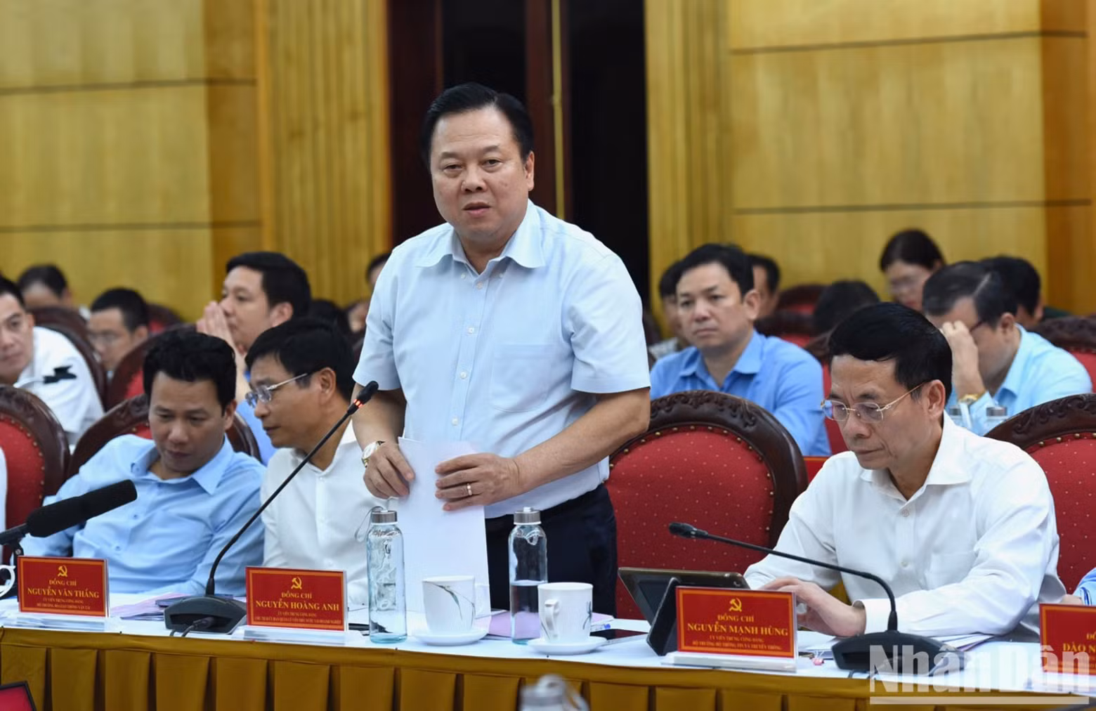Chairman of the Committee for Management of State Capital at Enterprises Nguyen Hoang Anh speaks at the working session. Chairman of the Committee for Management of State Capital at Enterprises Nguyen Hoang Anh speaks at the working session.