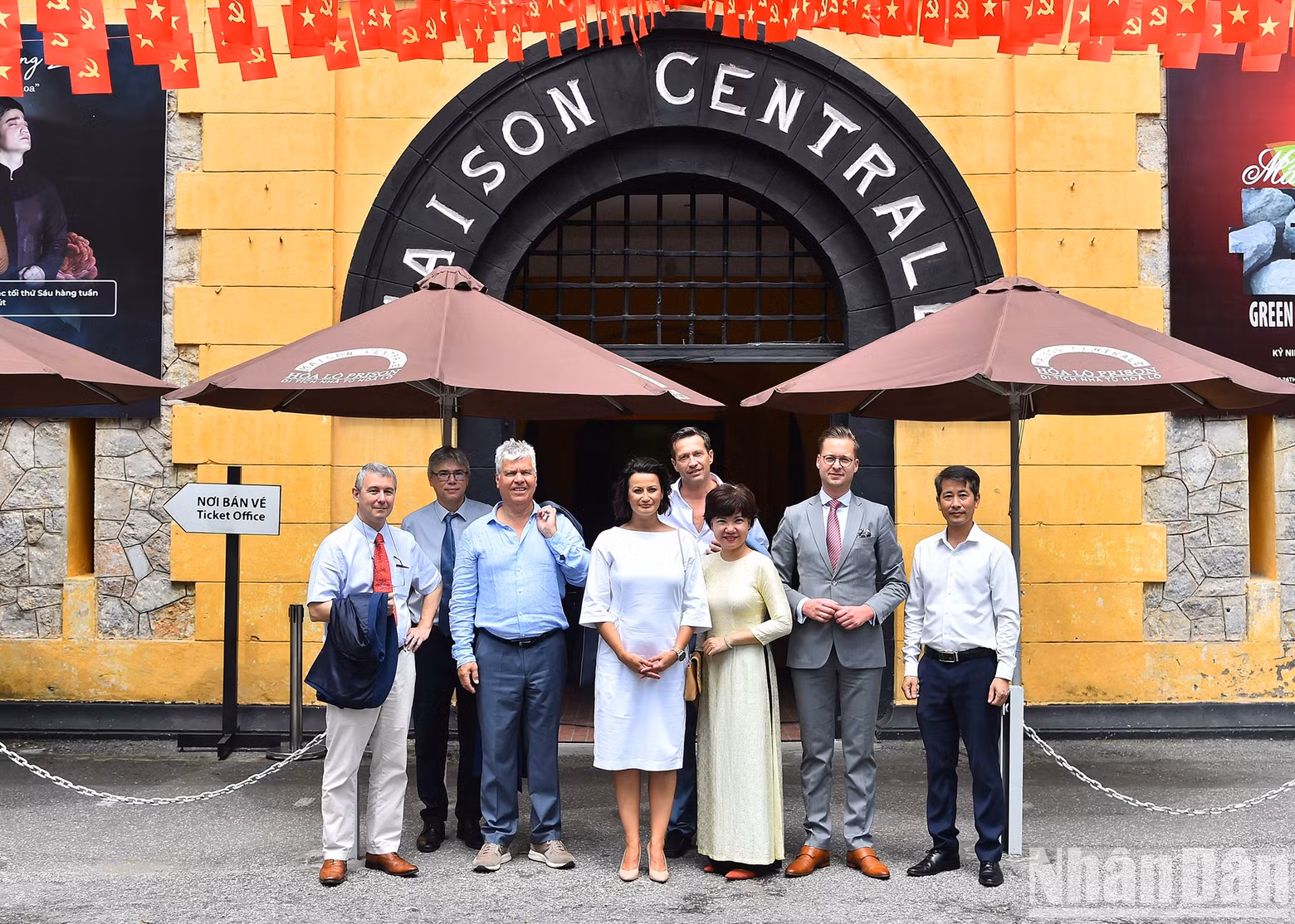 President of the Belgian Senate Stephanie D'Hose and members of the Belgian delegation speak with officials and staff of Hoa Lo Prison Relic Site.