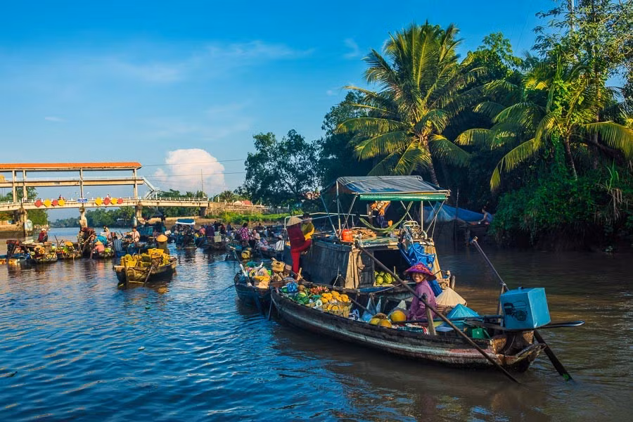The colorful floating markets in Can Tho will not disappoint visitors. (Photo: Vietnamtravel)