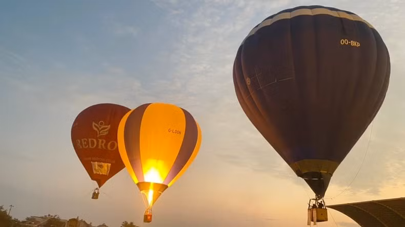 The international hot-air balloon festival will take place from April 25 to May 5. (Photo: NDO)
