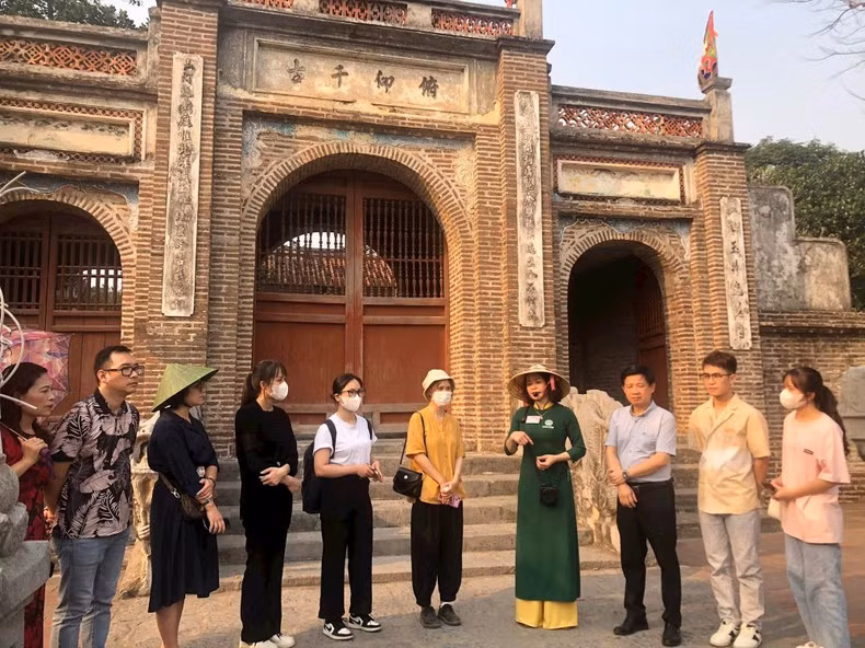 Famtrip on the ancient Vietnamese capital with stories of Co Loa Ccitadel.