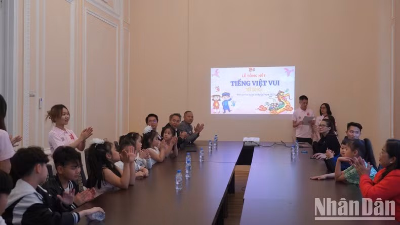 Vietnamese students participating in the course are mostly second and third Vietnamese generations in Russia. (Photo: XUAN HUNG) Vietnamese students participating in the course are mostly second and third Vietnamese generations in Russia. (Photo: XUAN HUNG)