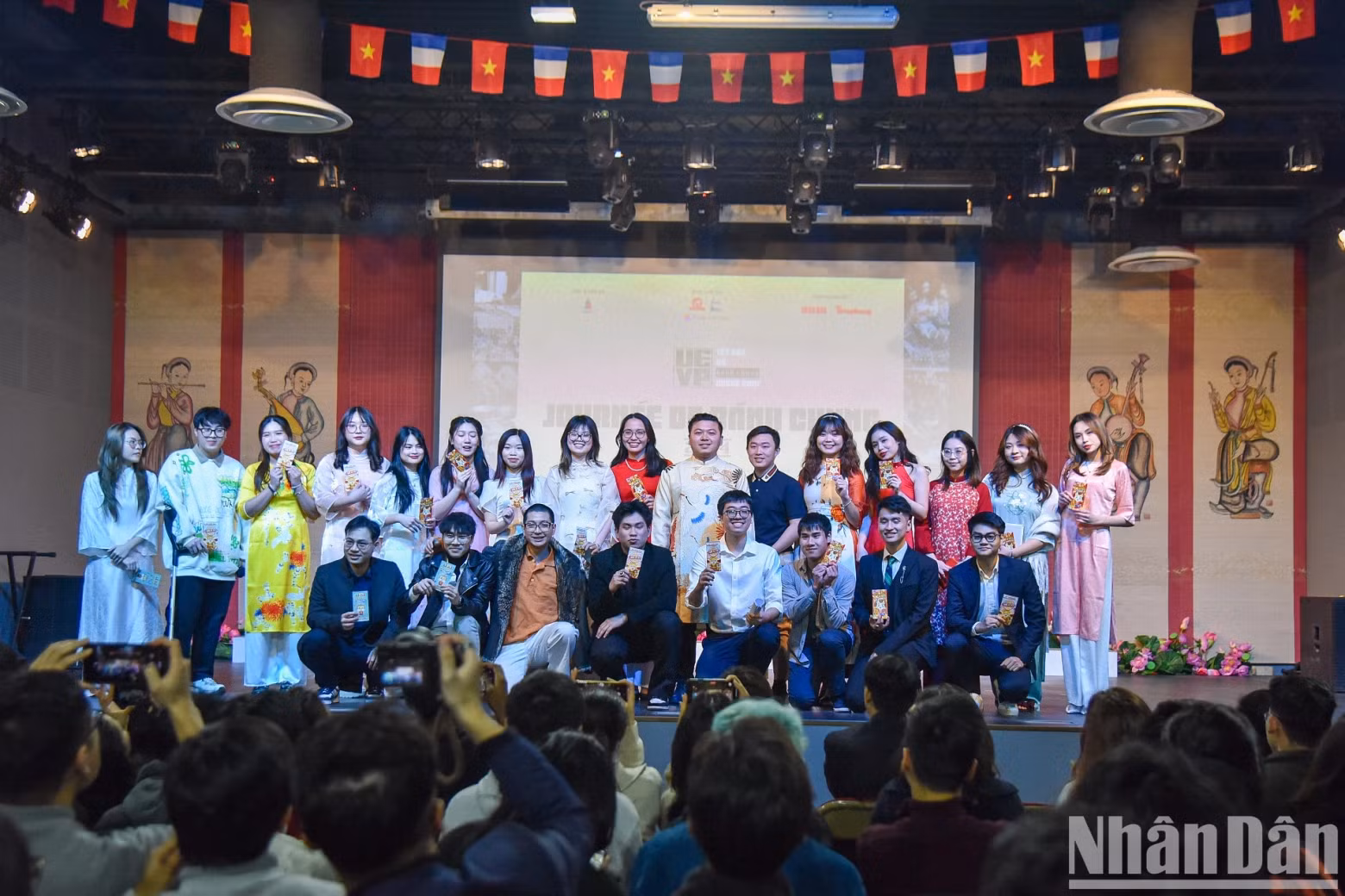 The UEVP and other members of the UEVF have prepared and organised meaningful activities that help enhance solidarity among the youths who are living abroad.