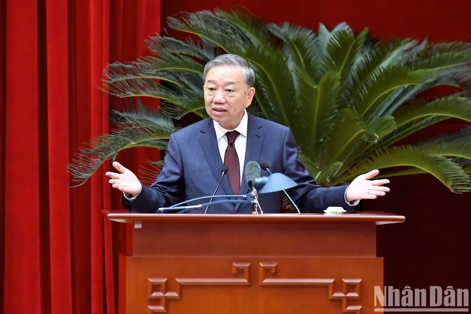 Party General Secretary To Lam speaks at the conference. Party General Secretary To Lam speaks at the conference.