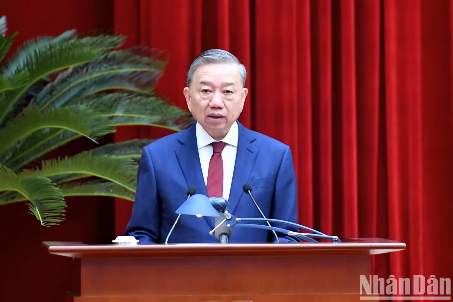 [In Pictures] 13th Party Central Committee’s plenum opens ảnh 1