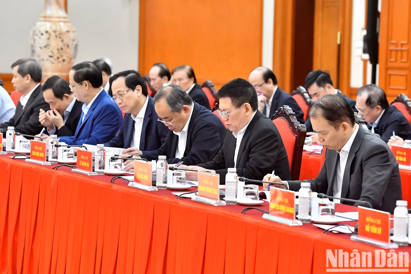 Members of the sub-committee attend the meeting.