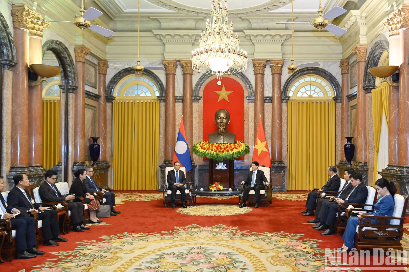 Overview of the meeting at the Presidential Palace.