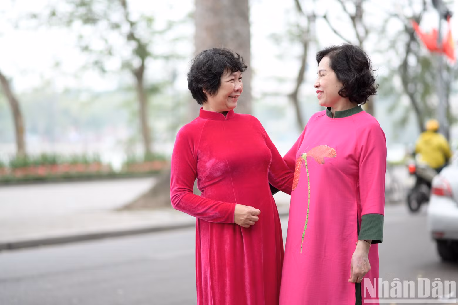 Nhan Dan Newspaper’s female staff contribute to affirming and honouring the value of Ao Dai as well as the beauty of Vietnamese women.