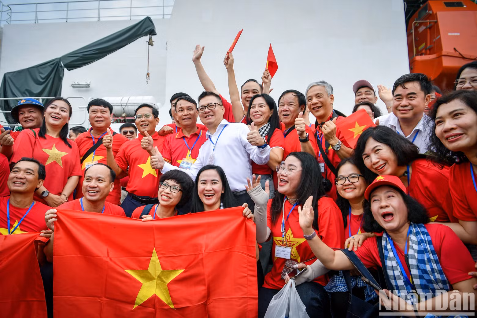 Smiles and unforgettable moments filled the atmosphere as the 100 journalists, reporters, and editors prepare for their meaningful voyage.