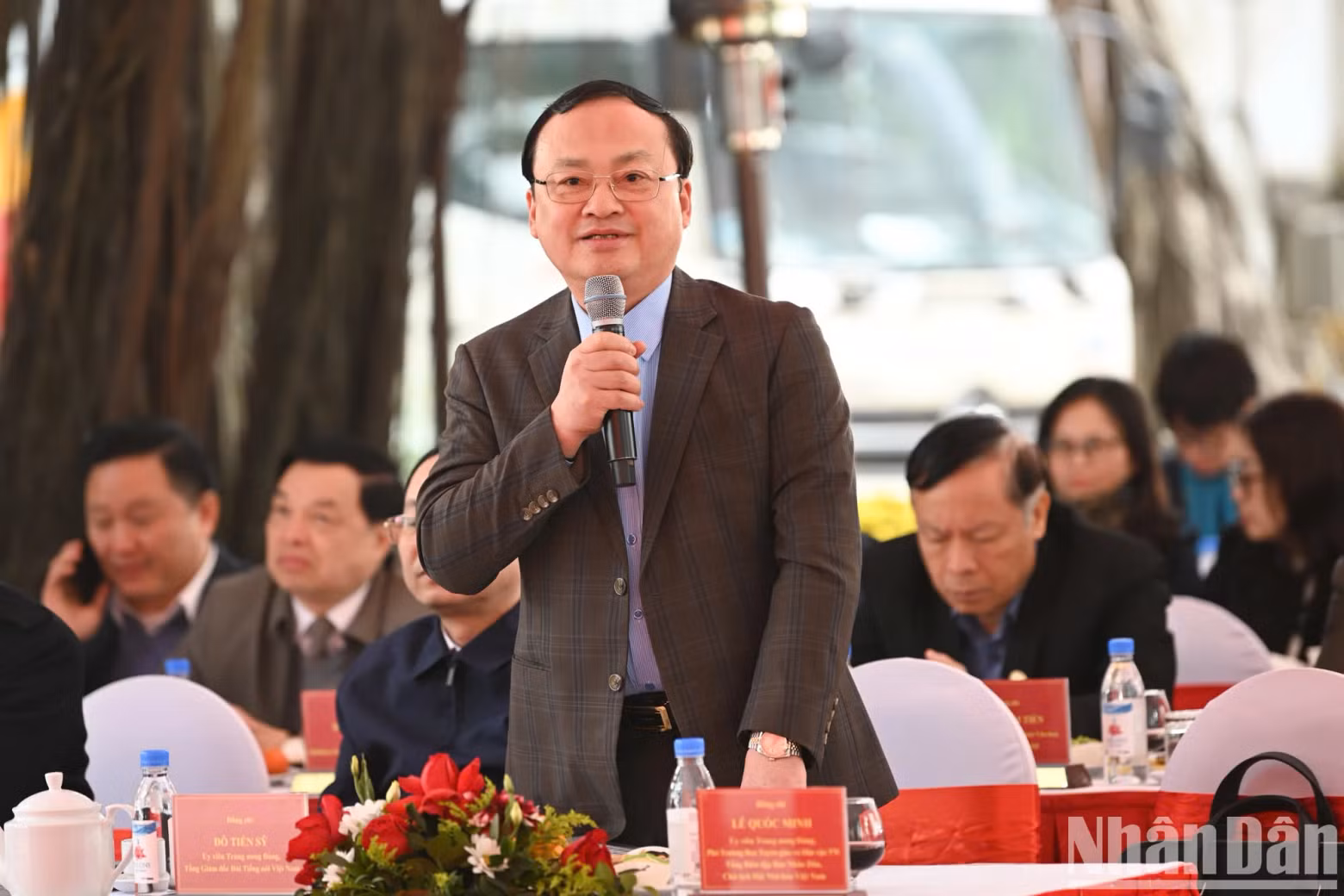 Member of the PCC and General Director of the Voice of Vietnam (VOV) addresses the conference. Member of the PCC and General Director of the Voice of Vietnam (VOV) addresses the conference.