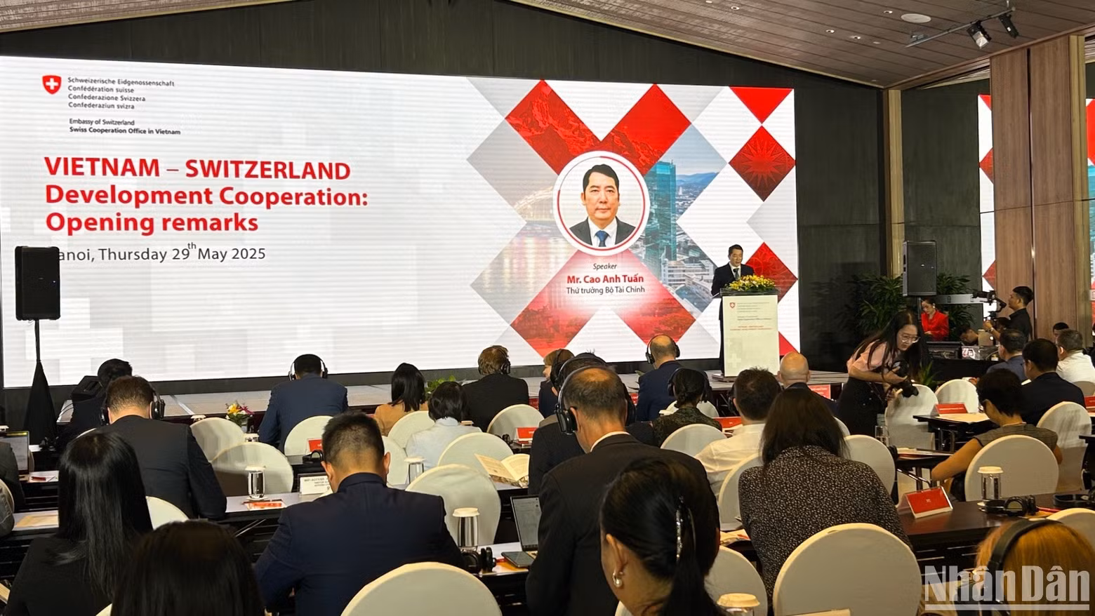 Deputy Minister Cao Anh Tuan speaks at the event. (Photo: HAI YEN)