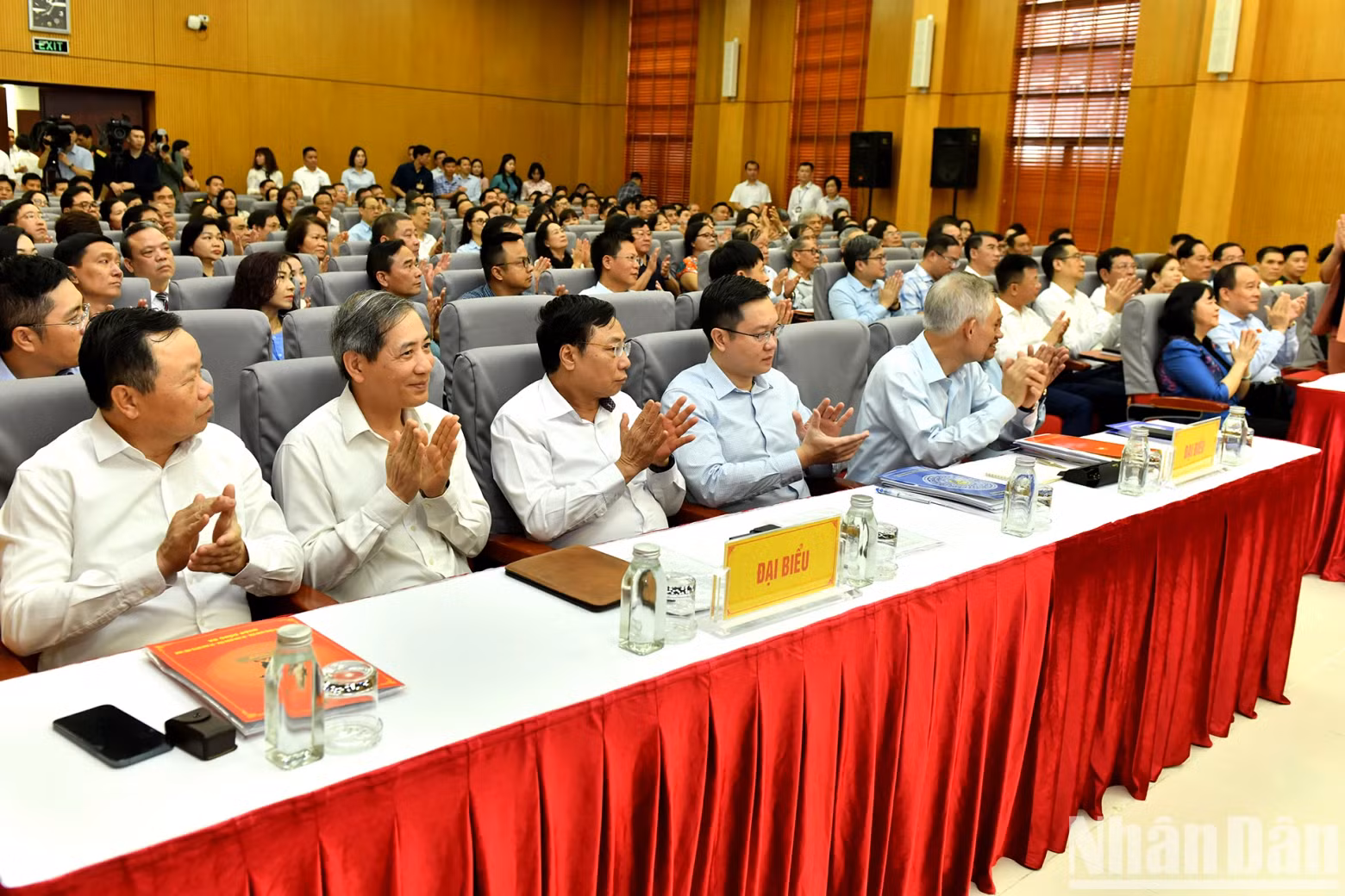 The delegates and voters attend the meeting.
