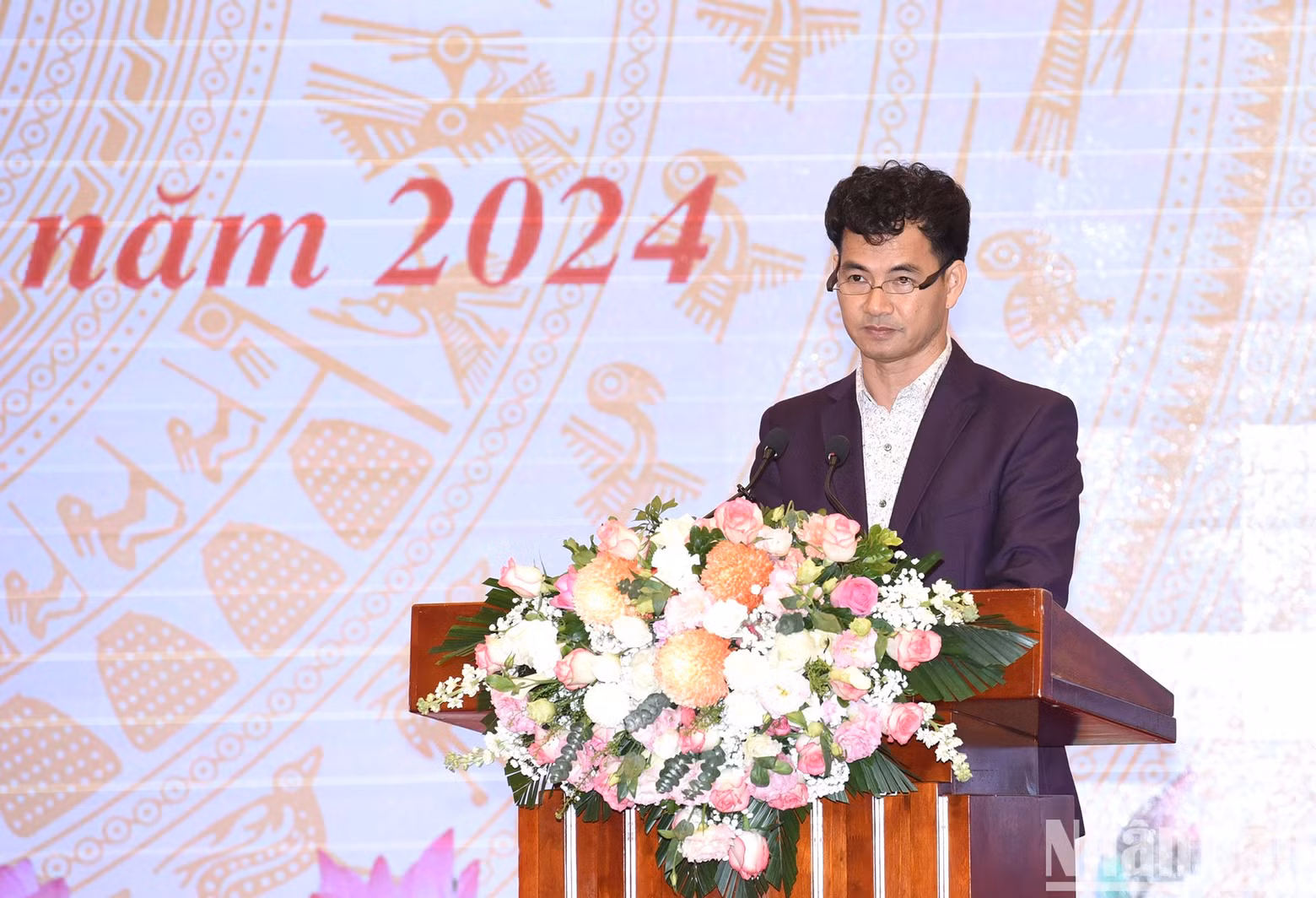 In pictures: PM attends conference reviewing culture, sports and tourism sector’s performance in 2023 ảnh 9