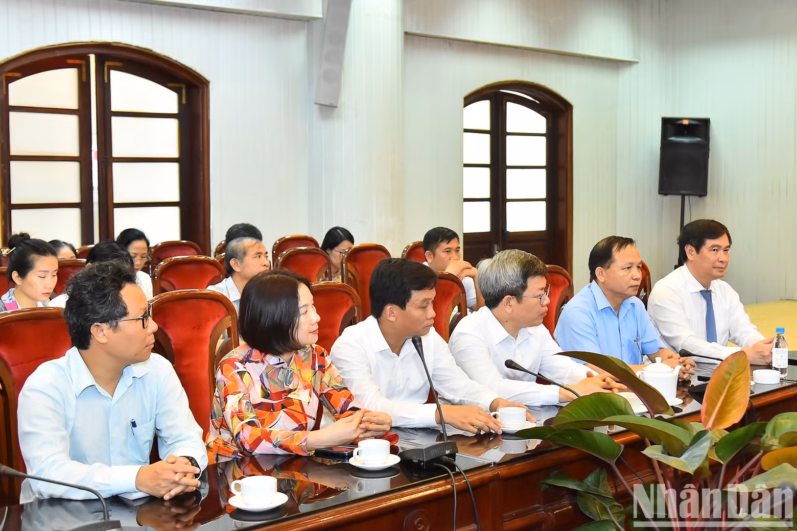 Officials of the Central Commission for Communication and Education at the working session.