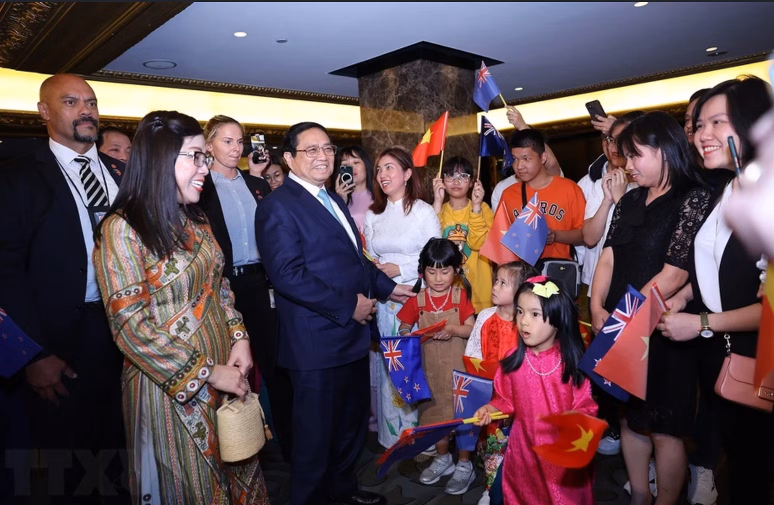 The Vietnamese community in New Zealand welcomes Prime Minister Pham Minh Chinh and his spouse.