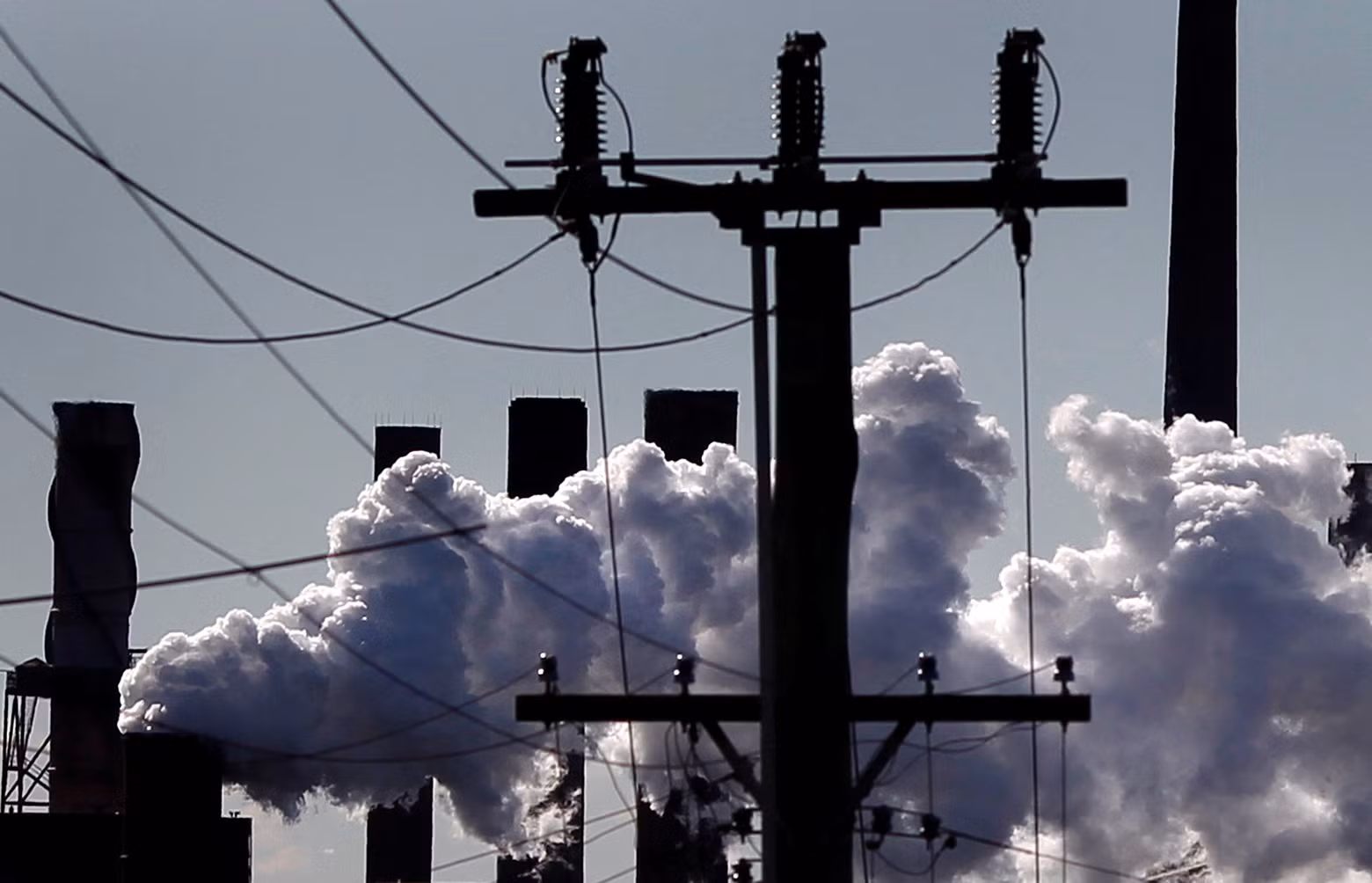 Vapour pours from a steel mill chimney in the industrial town of Port Kembla, about 80 km south of Sydney ,July 7, 2011. (Photo: REUTERS)