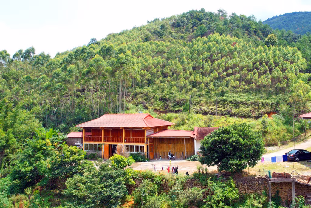 Homestay A Dao is an interesting destination for travellers to Phat Chi Village. (Photo: baoquangninh.vn)