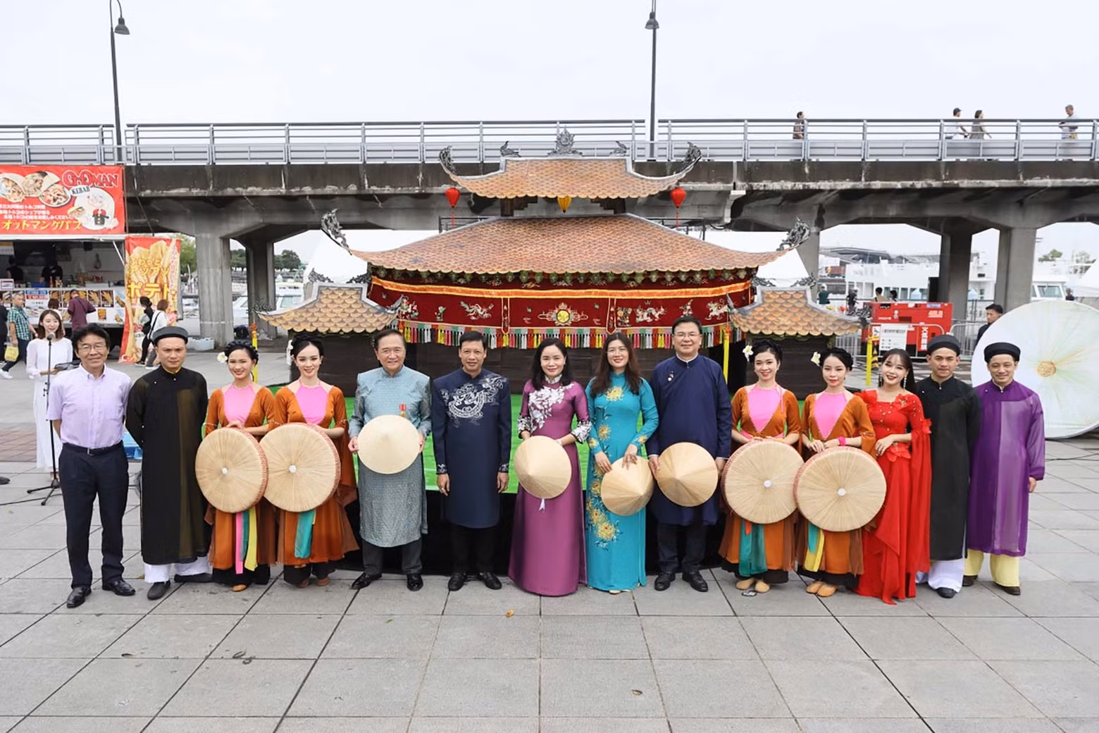 Delegates at the Vietnamese Festival, which was held in Yokohama, the capital city of Japan’s Kanagawa Prefecture, in September under the theme ‘Connecting for future’. (Photo: Vietnamese Embassy in Japan)