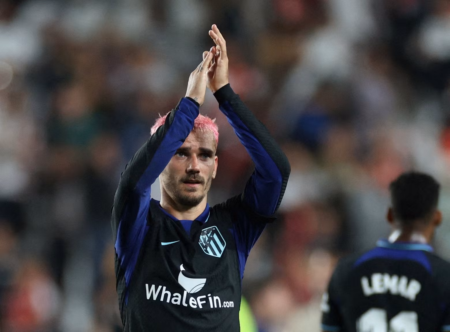 Atletico Madrid's Antoine Griezmann applauds fans after the match - LaLiga - Rayo Vallecano v Atletico Madrid - Campo de Futbol de Vallecas, Madrid, Spain - April 9, 2023. (Photo: Reuters)