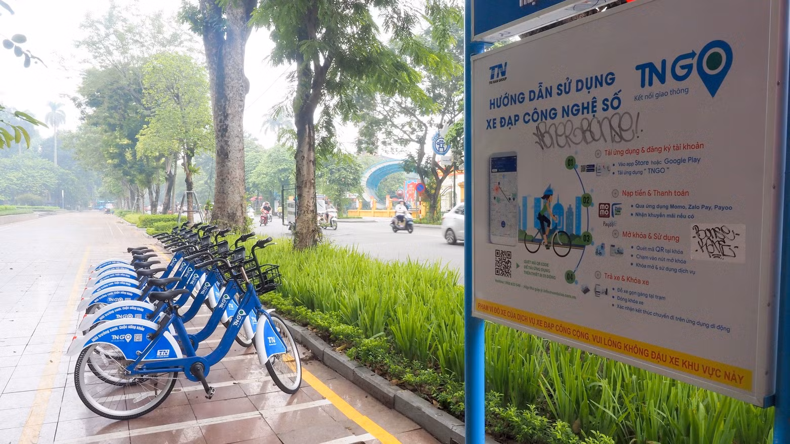 All rental stations are located roughly a kilometre apart near the metro line, bus stops, parks, and tourist attractions. (Photo: toquoc.vn)