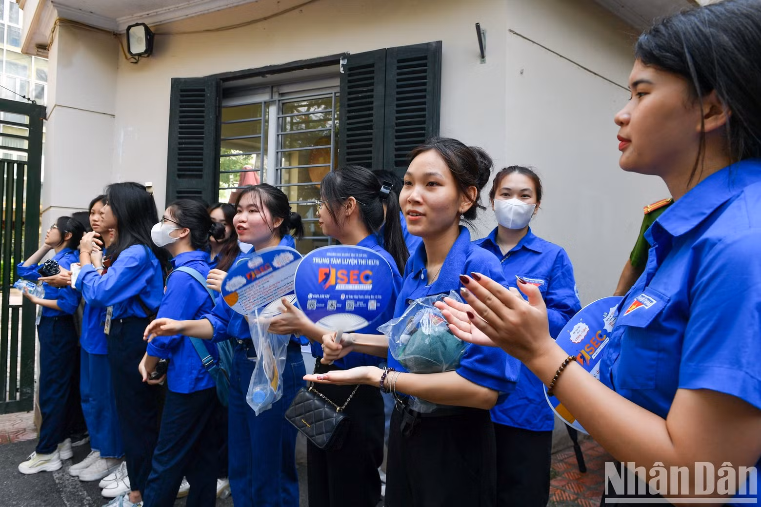 The volunteers not only provide support to the organisation at exam venues but also give encouragement to the candidates during their important exam.