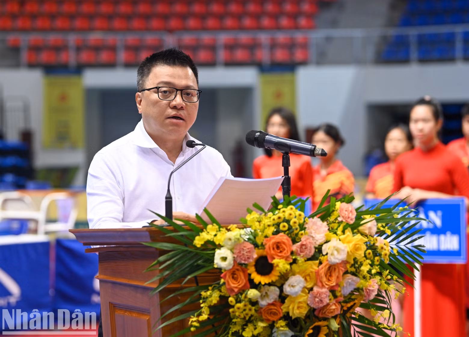 Editor-in-chief of Nhan Dan Newspaper Le Quoc Minh, who is also head of the tournament’s steering committee, addresses the opening ceremony. Editor-in-chief of Nhan Dan Newspaper Le Quoc Minh, who is also head of the tournament’s steering committee, addresses the opening ceremony.