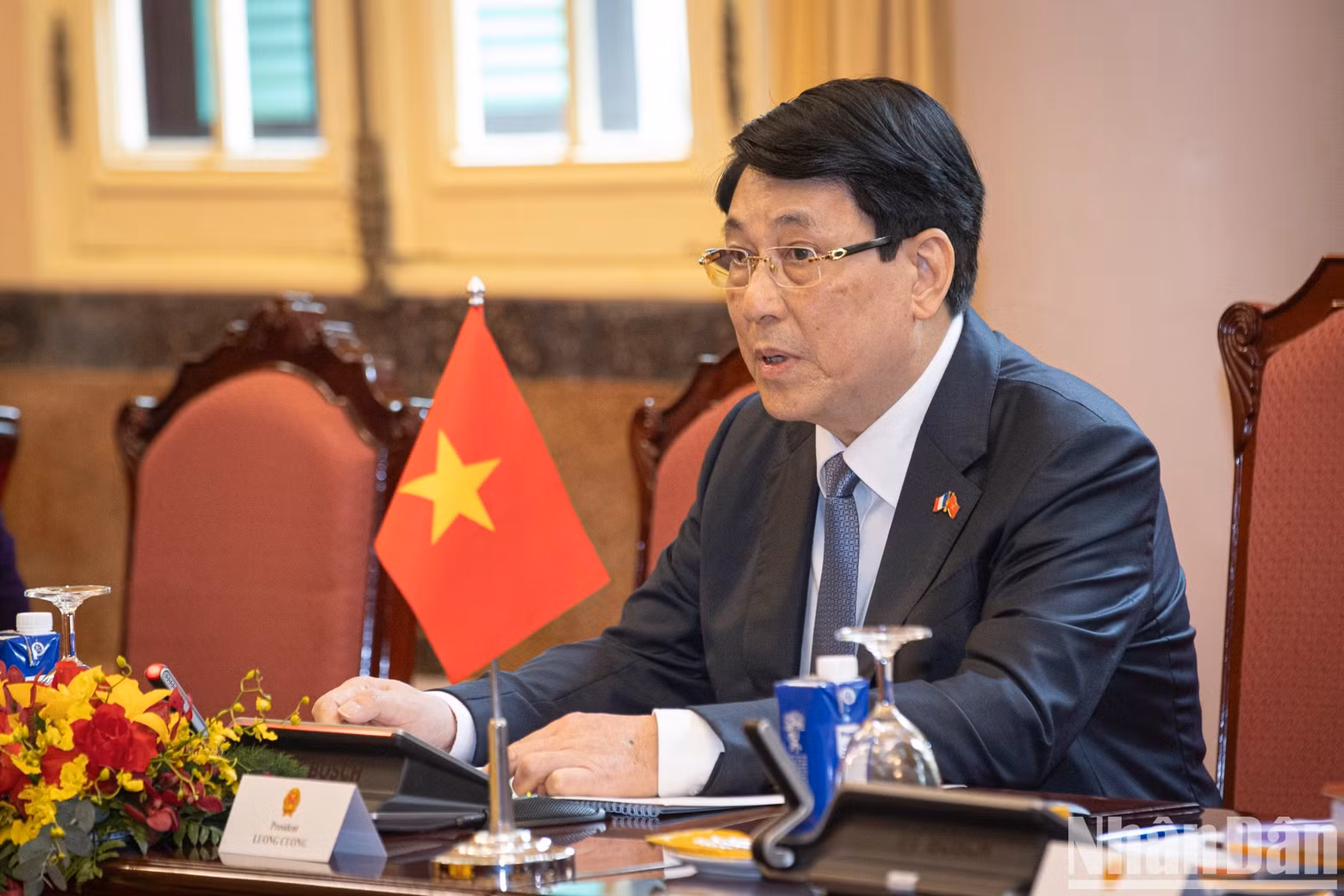 State President Luong Cuong speaking during the talks.