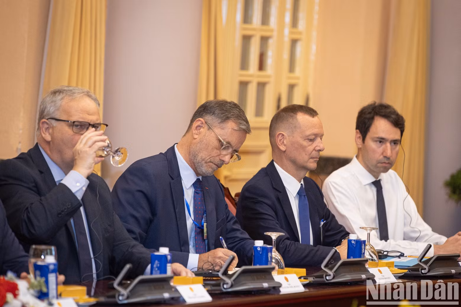 Members of the French delegation attending the talks.