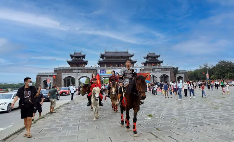 Mounted cavalry performance at the event.