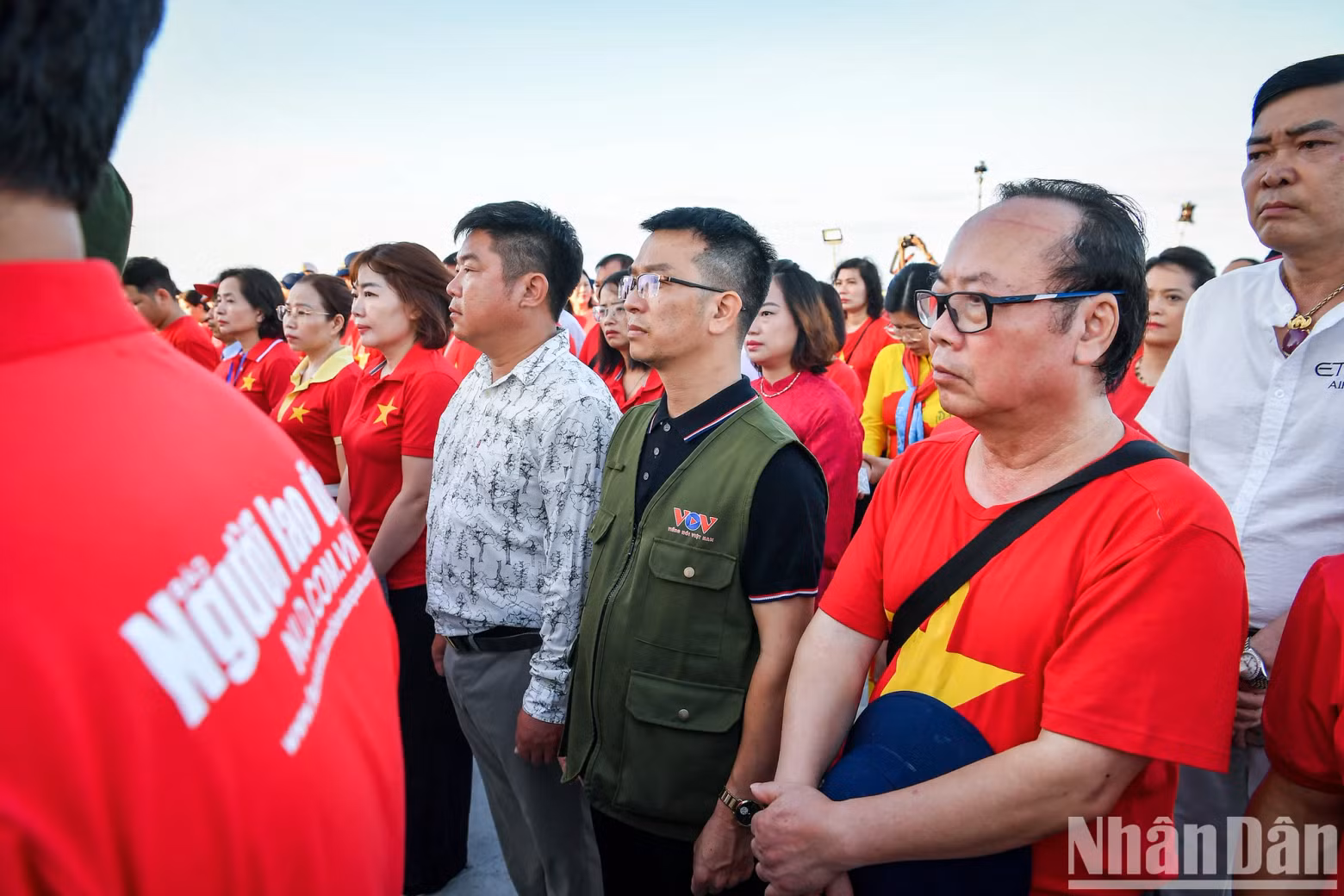 This act of remembrance affirms that the epic tragedy of Gac Ma will never be forgotten, nor will the brave soldiers who resolutely defended the sacred territory of the Fatherland in the East Sea/South China Sea.