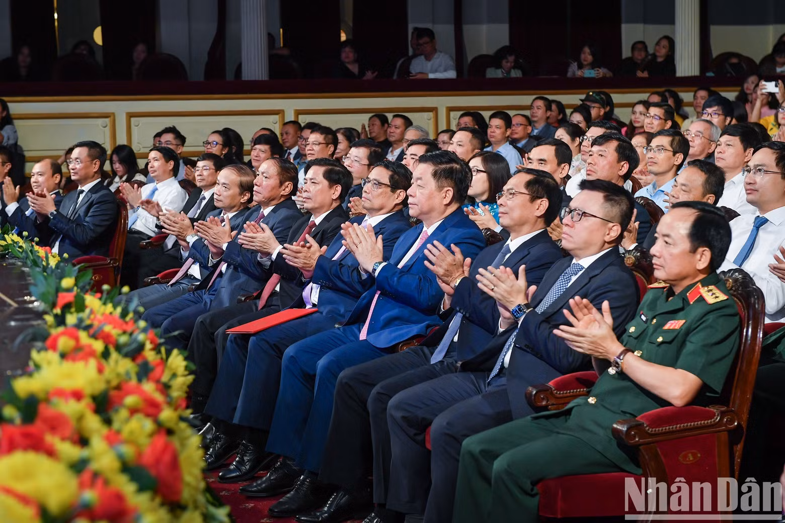 Party and State leaders attend the awards ceremony. Party and State leaders attend the awards ceremony.