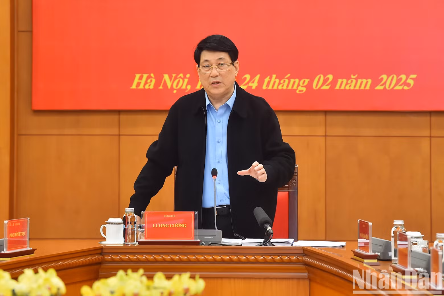 President Luong Cuong speaks at the meeting. President Luong Cuong speaks at the meeting.