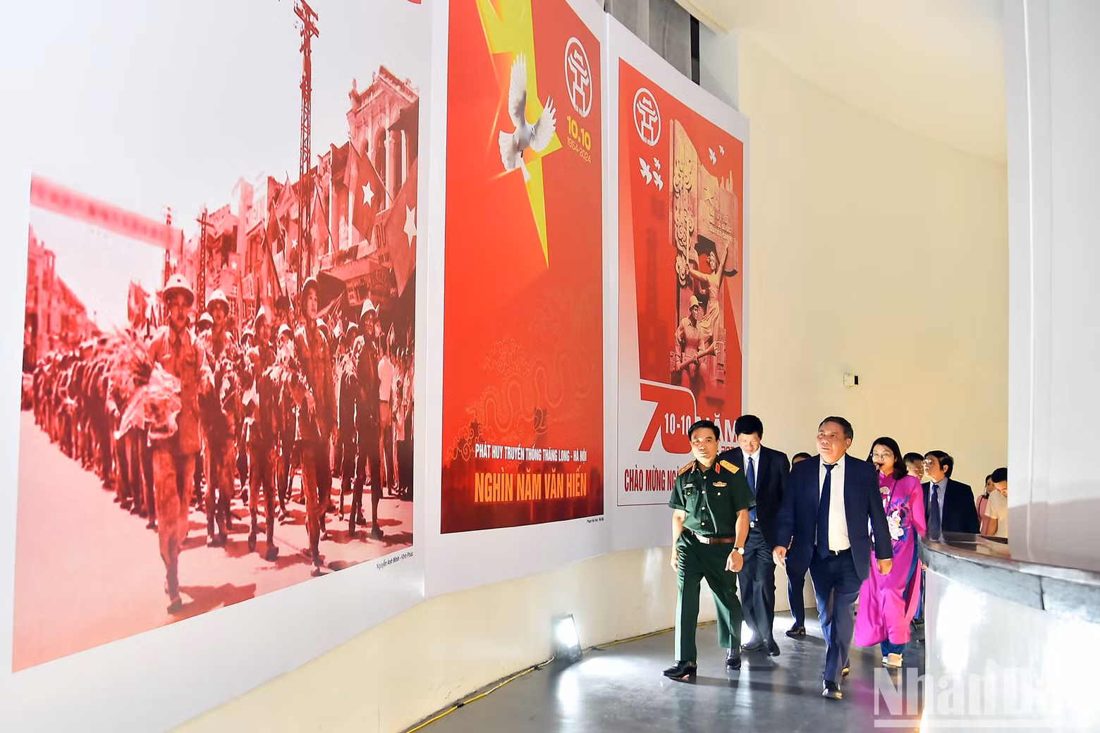 Large posters and hoardings on Hanoi are hung in various spaces inside the Hanoi Museum.
