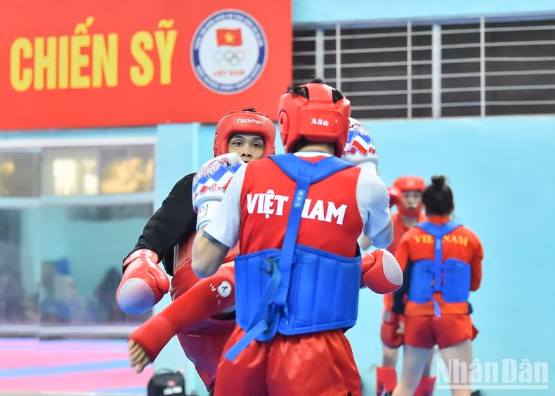 With the available background from traditional martial arts, along with the guidance from Cambodian experts, Vietnamese athletes do not have too many difficulties in training and getting used to the new martial art. With the available background from traditional martial arts, along with the guidance from Cambodian experts, Vietnamese athletes do not have too many difficulties in training and getting used to the new martial art.