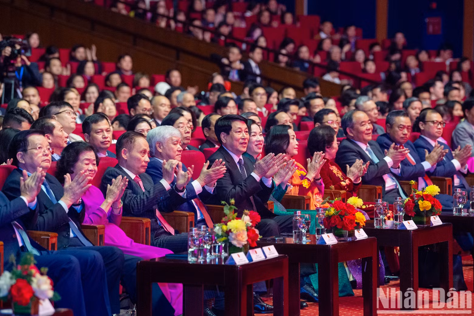 President Luong Cuong, his spouse and delegates at the programme President Luong Cuong, his spouse and delegates at the programme
