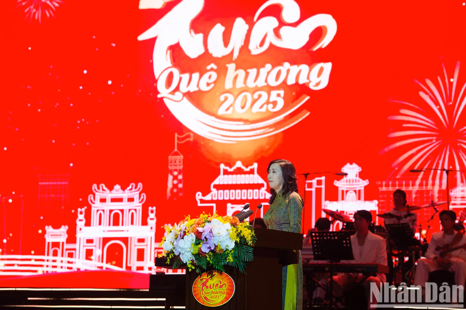 Deputy Minister of Foreign Affairs Le Thi Thu Hang, Chairwoman of the State Committee for Overseas Vietnamese, delivers the opening speech. Deputy Minister of Foreign Affairs Le Thi Thu Hang, Chairwoman of the State Committee for Overseas Vietnamese, delivers the opening speech.