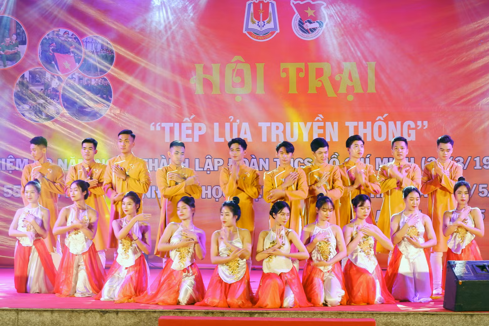 An artistic exchange programme is held on the evening of March 25.