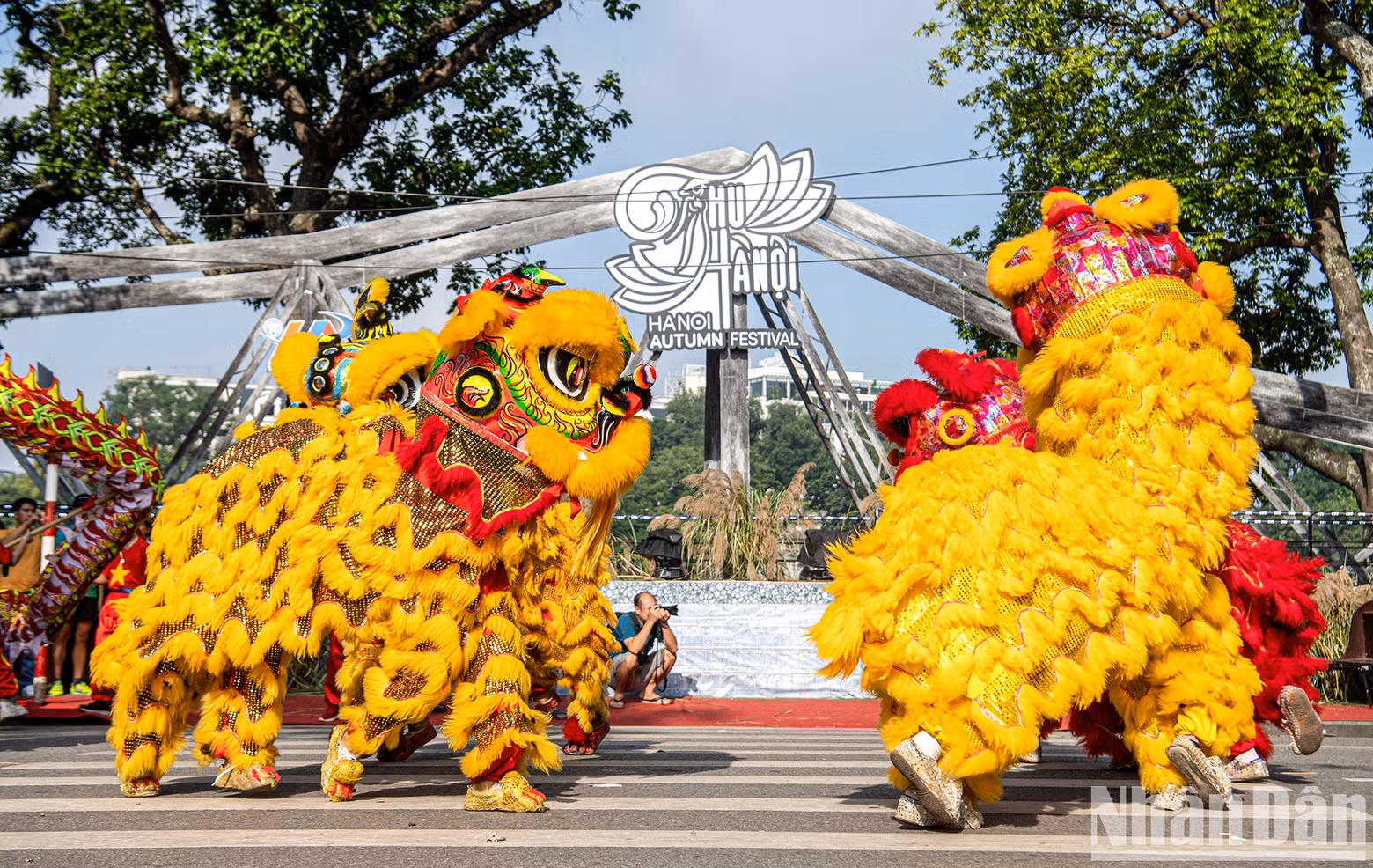 A colourful and elaborate lion dance is performed