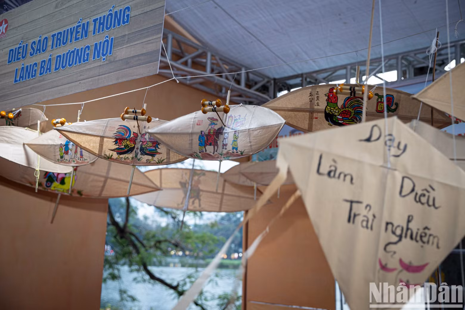 Some districts in Hanoi have invested elaborately, gradually improving the professionalism of tourism promotion work.