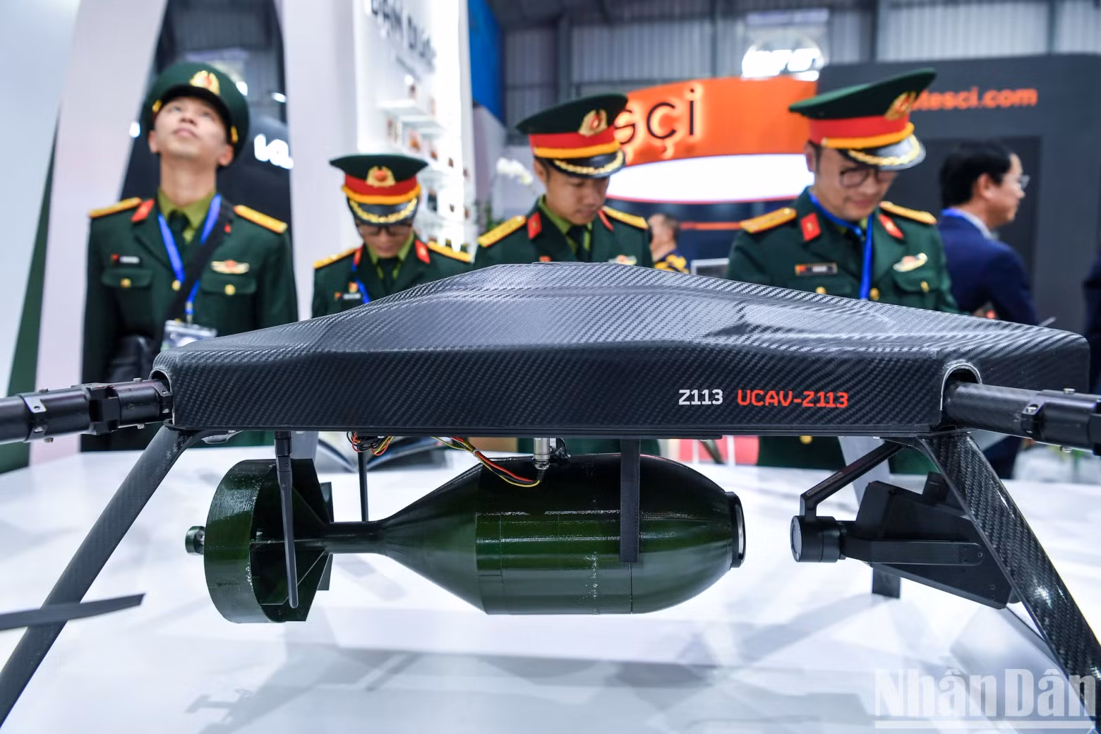The Z113 UAV manufactured by Factory Z113 (General Department of Defence Industry), especially prominent with many effective features for supporting firefighting and rescue work.